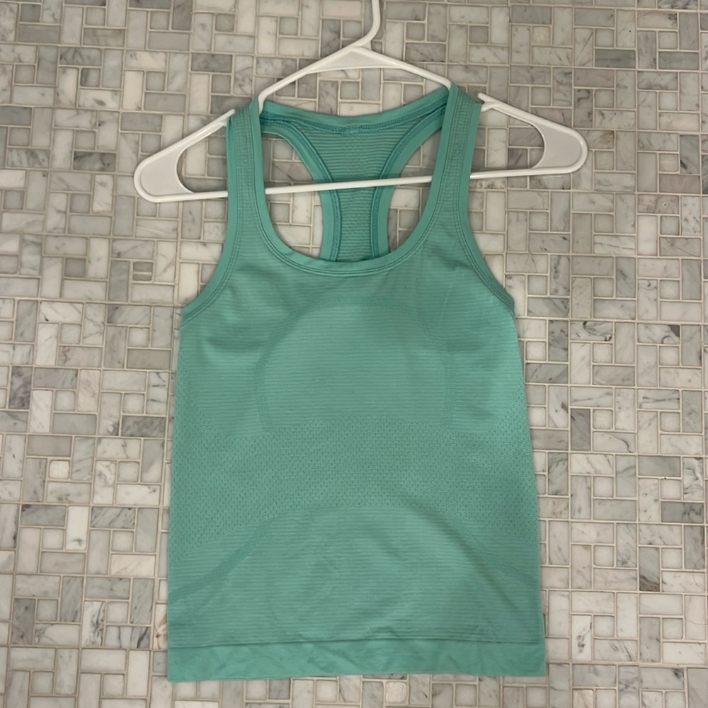Blue cropped Lululemon size 2 tank
